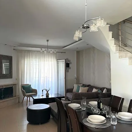 Armonia Maisonette Apartment *